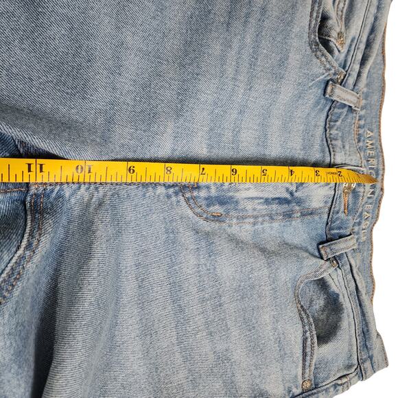 American Eagle Womens Super High Rise Straight Jean Size 8 Light Wash Denim - Picture 13 of 15
